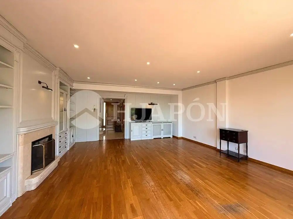Sala de estar de Casa adosada en venta en El Masnou con Calefacción, Jardín privado y Terraza