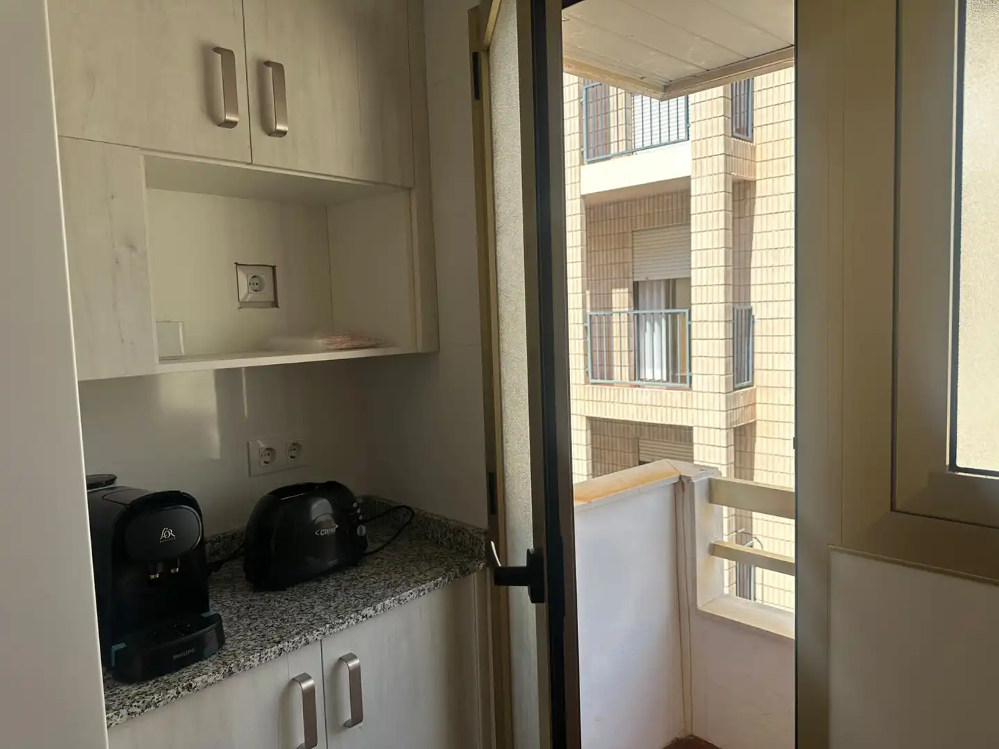 Terraza de Piso de alquiler en Sagunto / Sagunt con Calefacción, Amueblado y Balcón