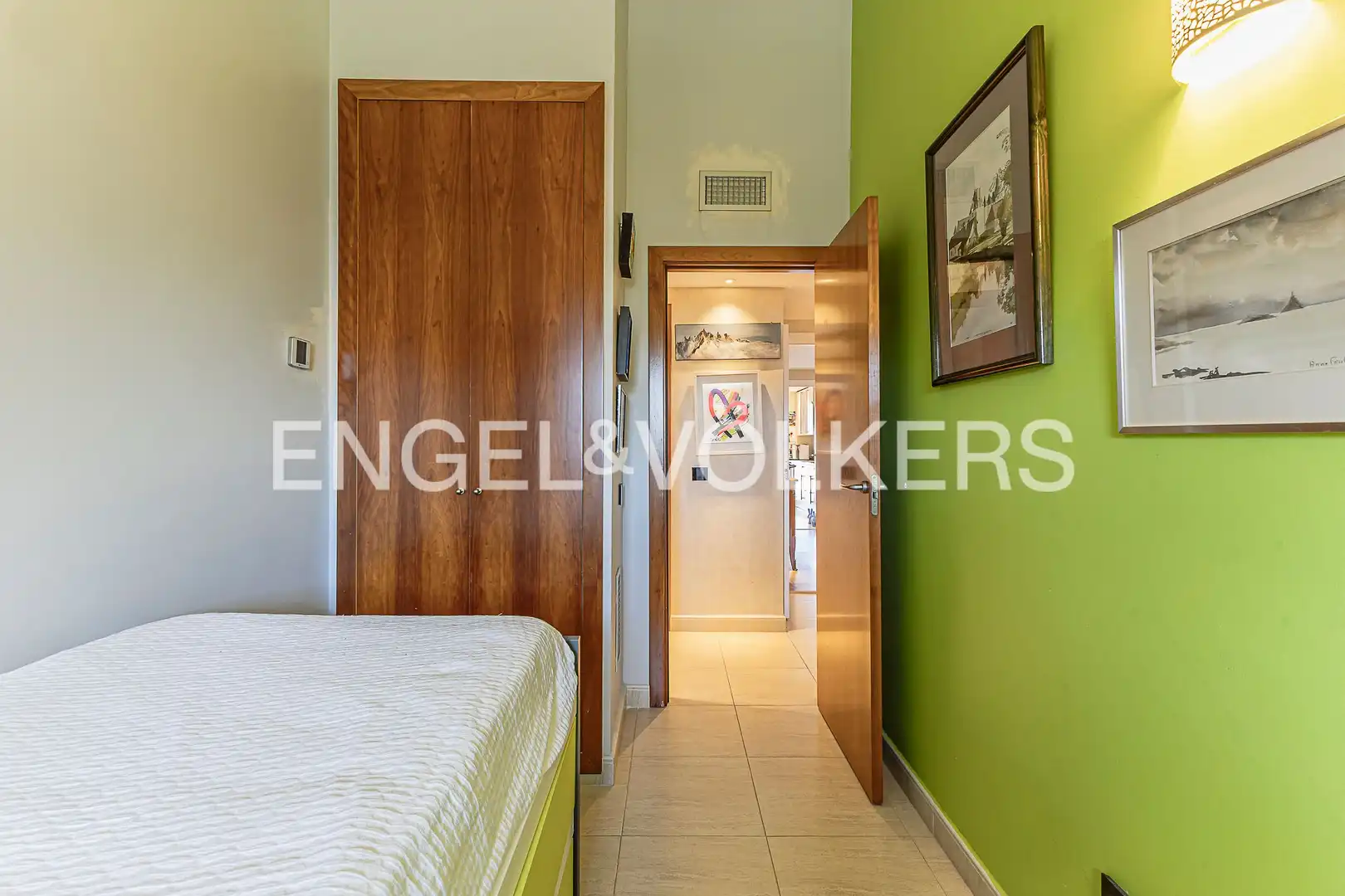 Habitación de Ático en venta en Sitges con Aire acondicionado, Calefacción y Jardín privado