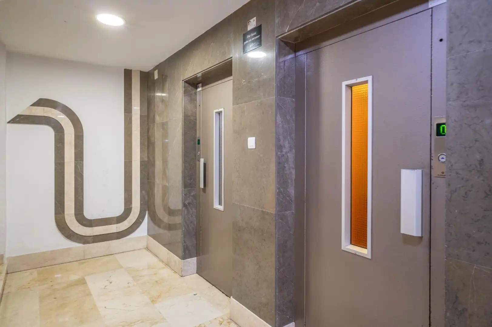 Attic for sale in Granada  with Air Conditioner, Heating and Private garden