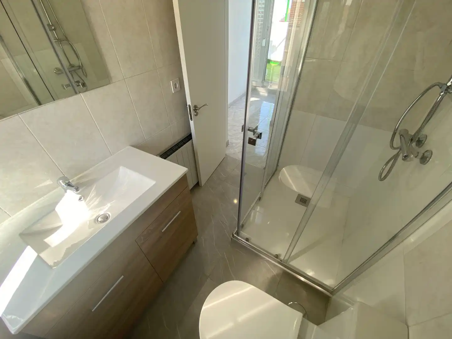 Bathroom of Attic for rent in Madrid  with Heating, Terrace and Furnished
