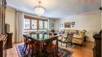 Dining room of Flat to rent in  Madrid Capital  with Air Conditioner, Heating and Parquet flooring
