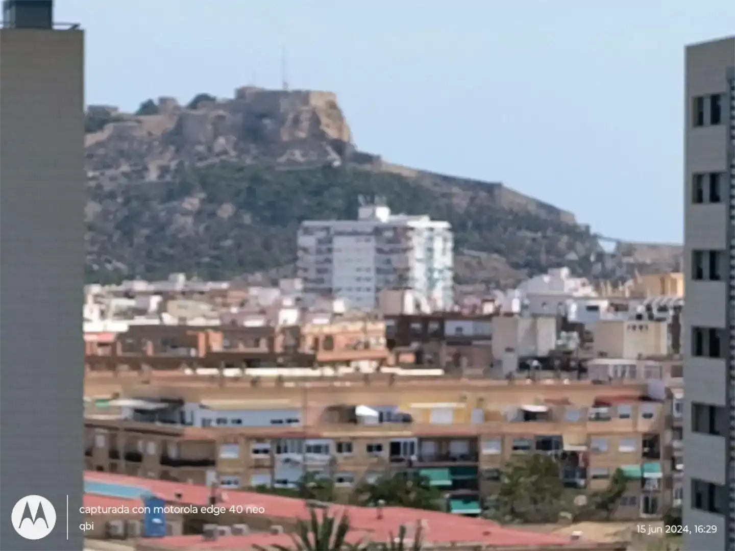 Außenansicht von Dachboden zur Miete in Alicante / Alacant mit Klimaanlage, Schwimmbad und Balkon