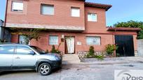 Vista exterior de Casa adosada en venda en Alcabón amb Aire condicionat, Calefacció i Traster