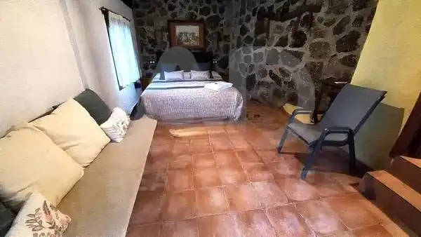 Country house zum Verkauf in Los Navalucillos mit Heizung, Terrasse und Schwimmbad