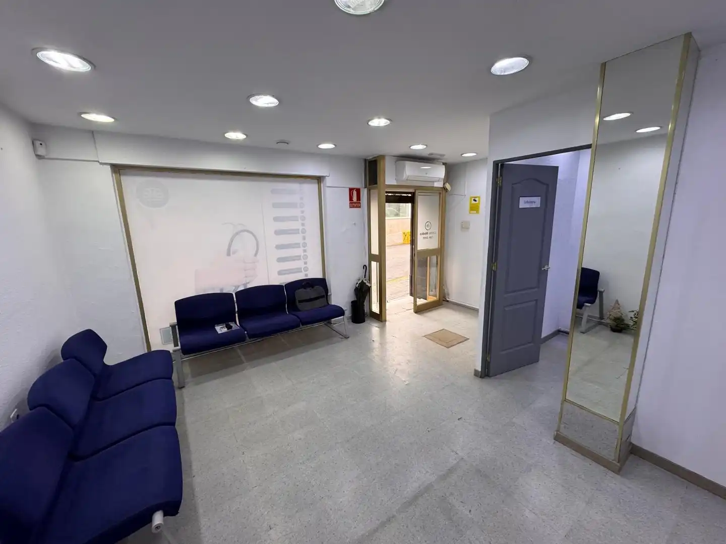 Commercial properties for sale in San Juan de Aznalfarache