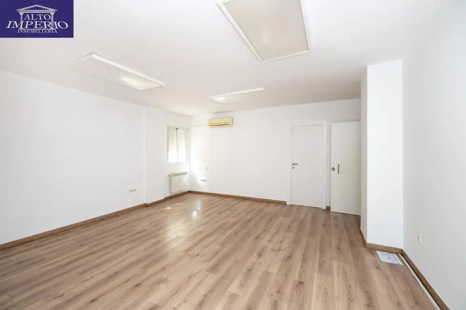Flat with terrace for sale in Camino de Ronda, imagen 5