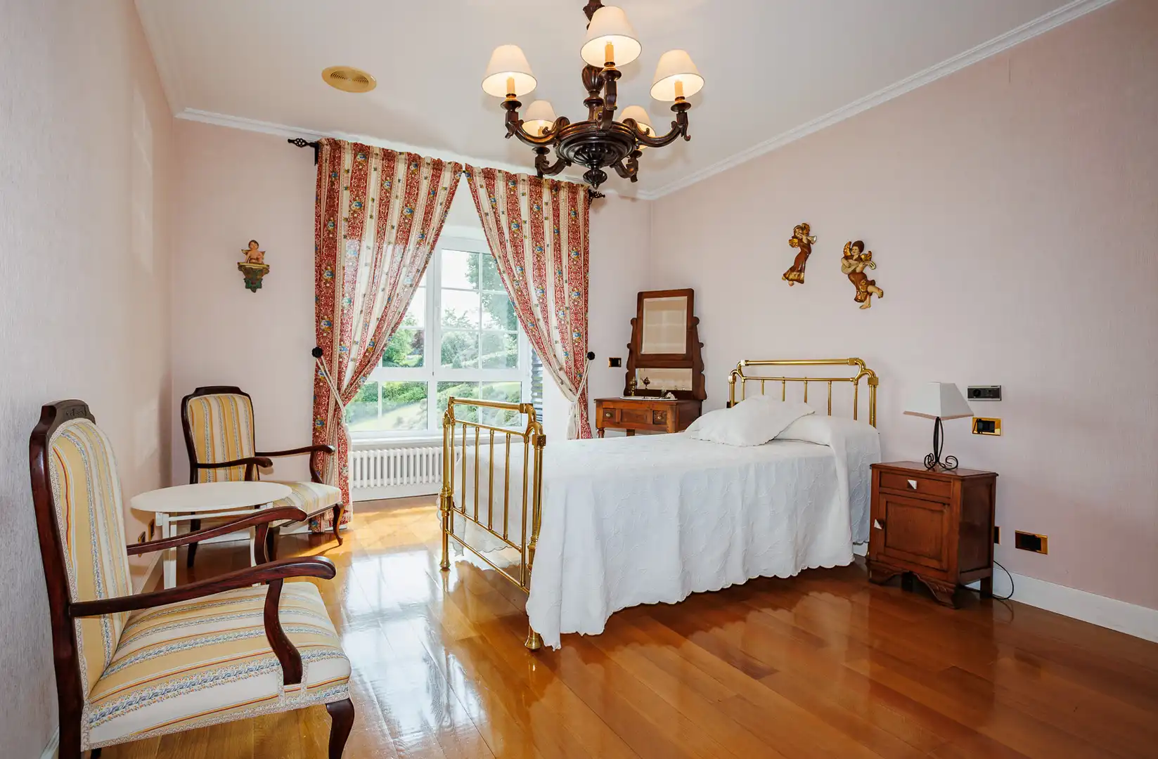 Habitación de Casa o chalet en venta en Lugo con Piscina
