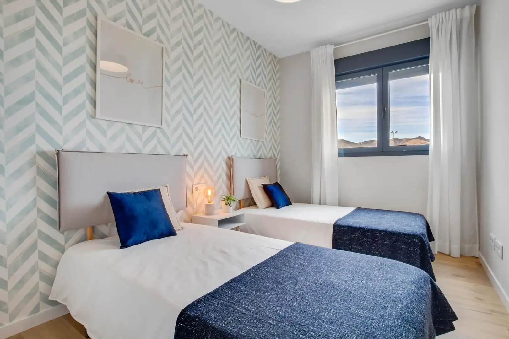 Dormitori de Apartament en venda en Mijas amb Aire condicionat, Terrassa i Traster