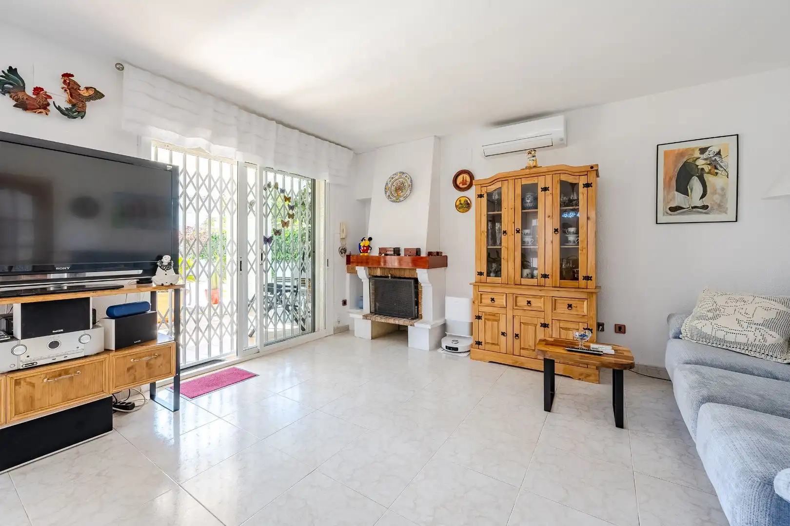 Sala de estar de Casa o chalet en venta en Cunit con Aire acondicionado, Calefacción y Jardín privado