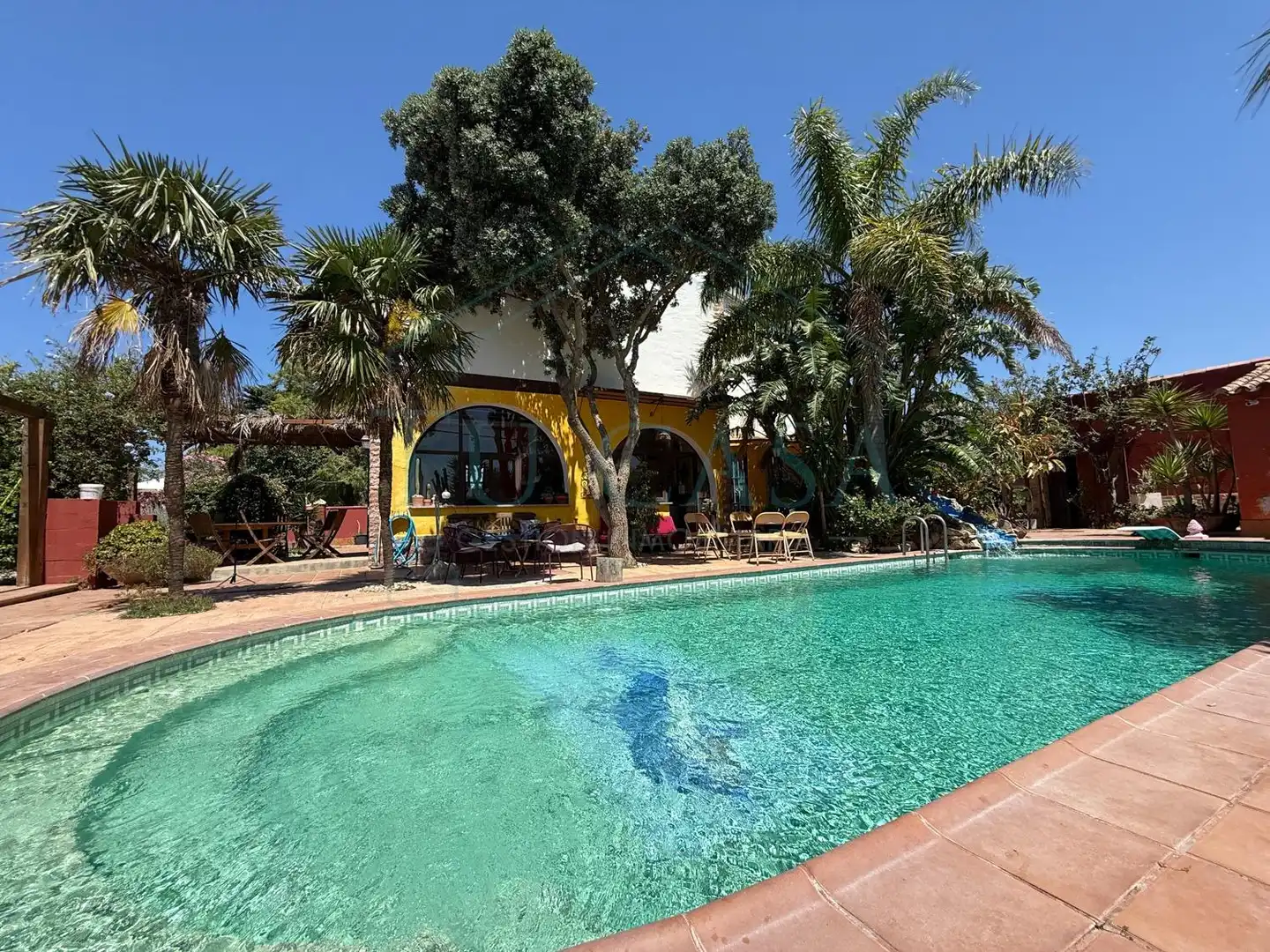 Piscina de Casa o xalet en venda en Chiclana de la Frontera amb Jardí privat, Terrassa i Traster