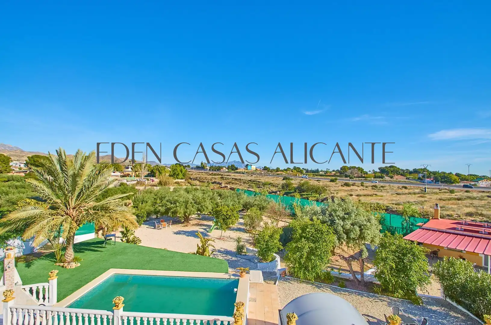 Jardí de Casa o xalet en venda en Alicante / Alacant amb Aire condicionat, Jardí privat i Terrassa