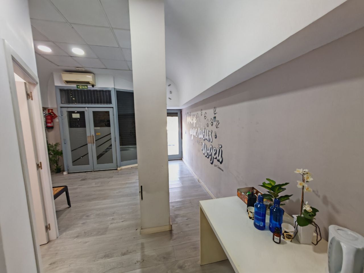 Local de lloguer en  Valencia Capital amb Aire condicionat i Parquet