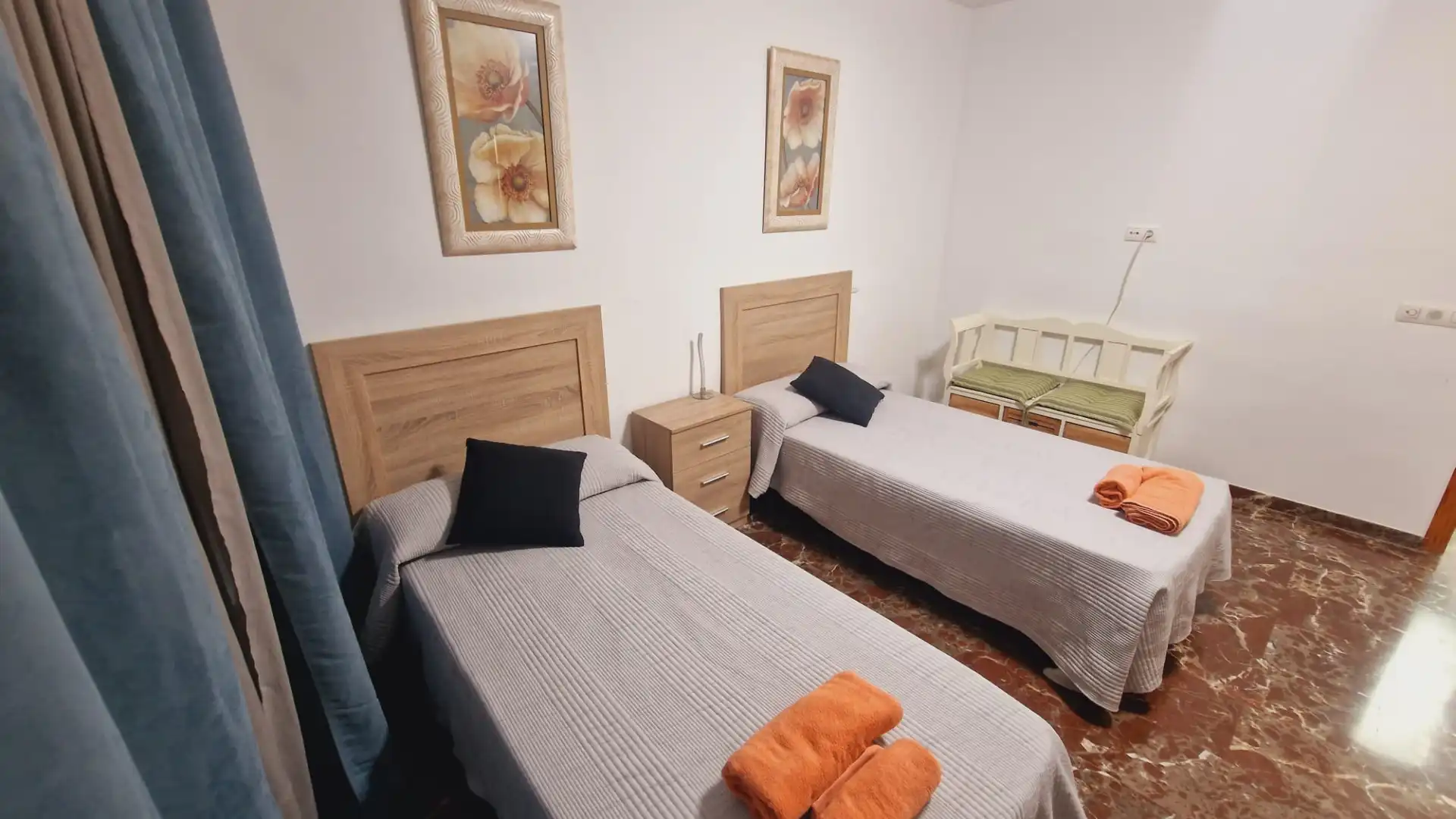 Bedroom of Flat for sale in Córdoba  with Air Conditioner, Heating and Furnished