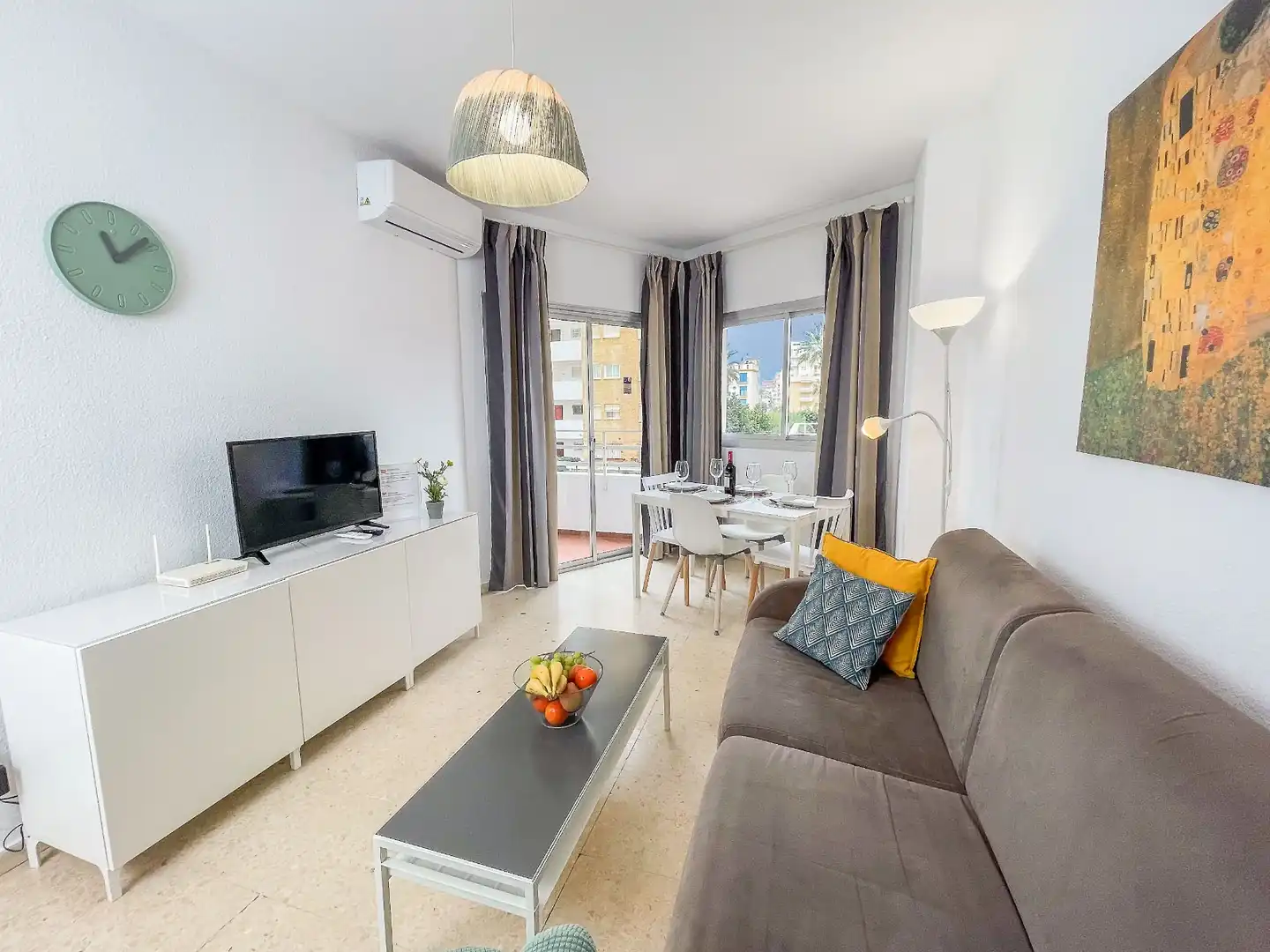 Sala de estar de Piso en venta en Fuengirola con Aire acondicionado