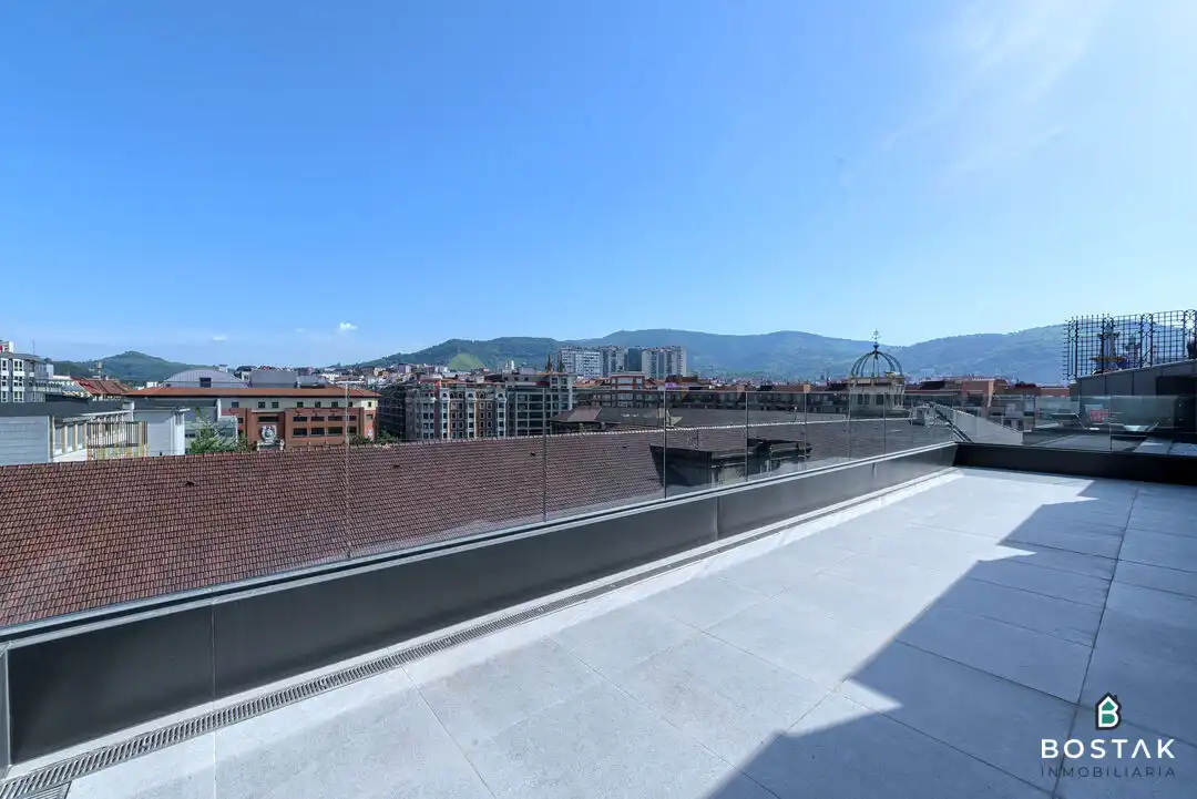 Terraza de Piso de alquiler en Bilbao  con Calefacción y Terraza