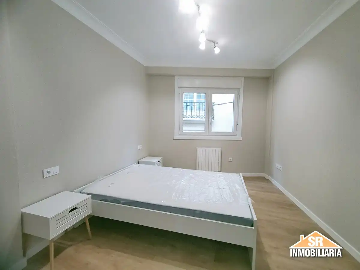 Habitación de Piso de alquiler en A Coruña Capital  con Calefacción, Amueblado y Horno
