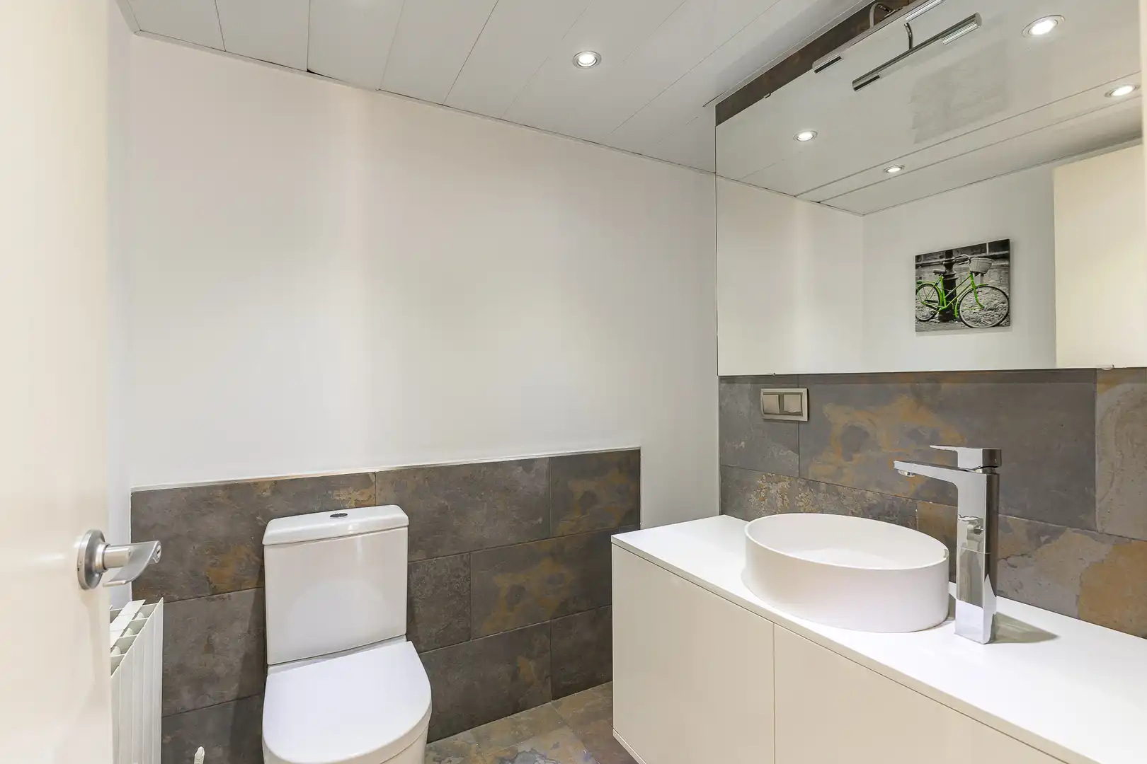 Baño de Piso en venta en Molins de Rei con Aire acondicionado, Calefacción y Parquet