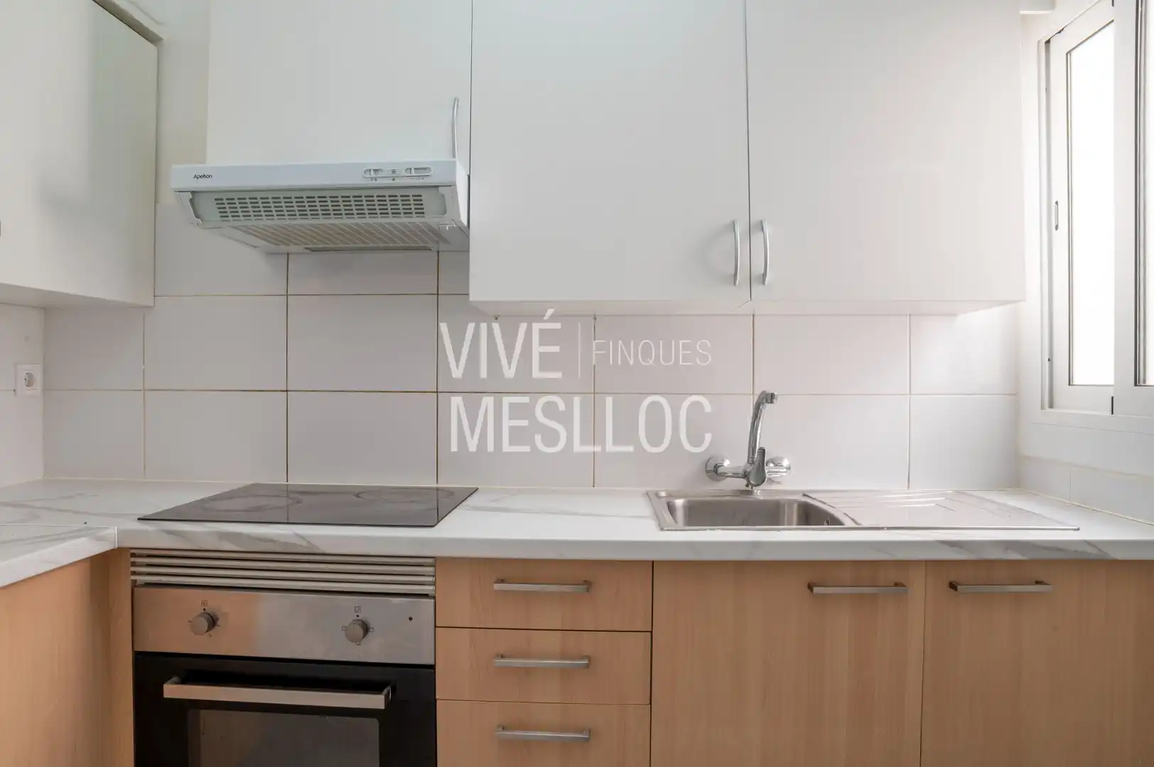 Kitchen of Flat for sale in El Masnou