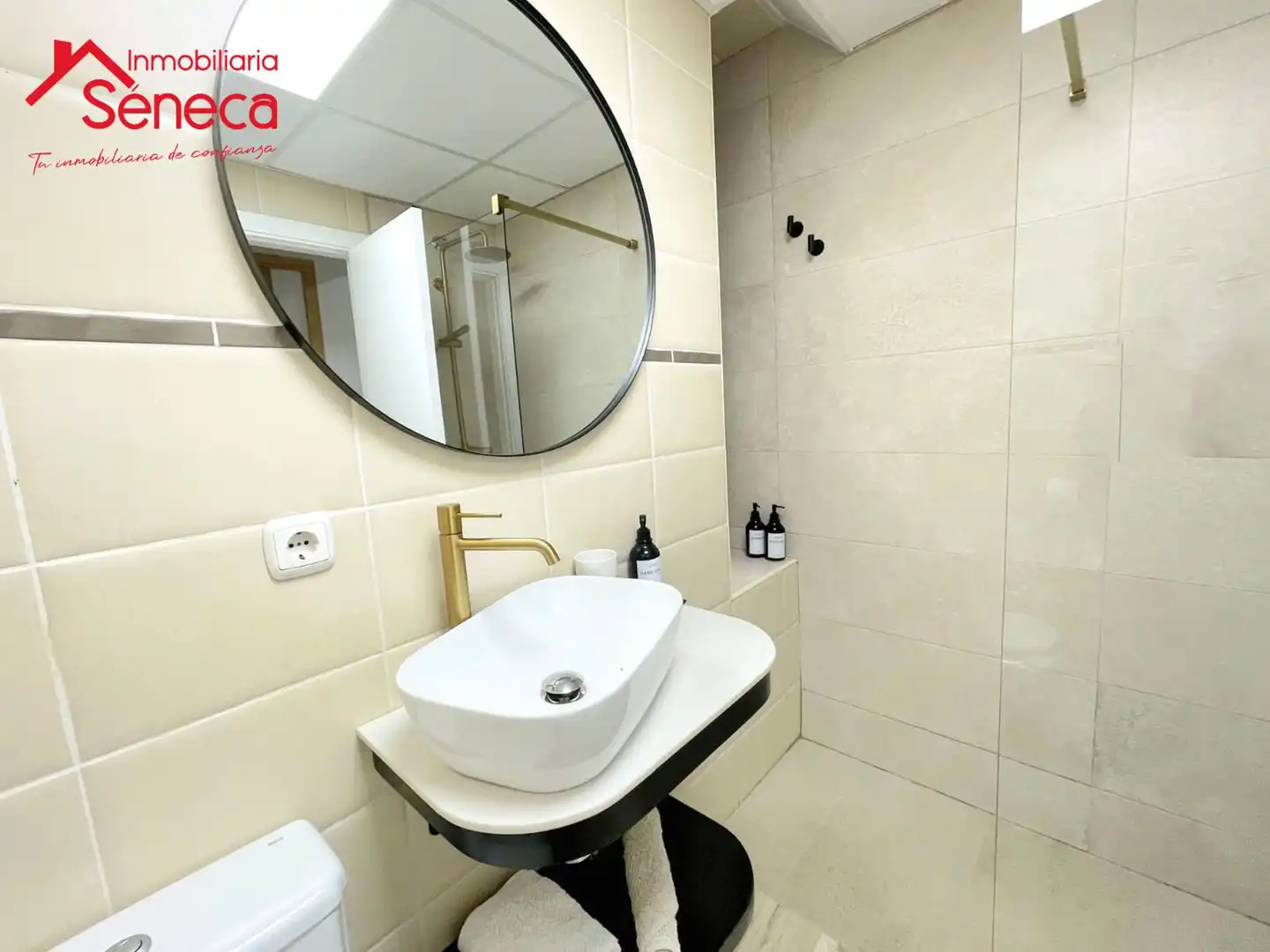 Baño de Piso en venta en Córdoba con Calefacción y Amueblado