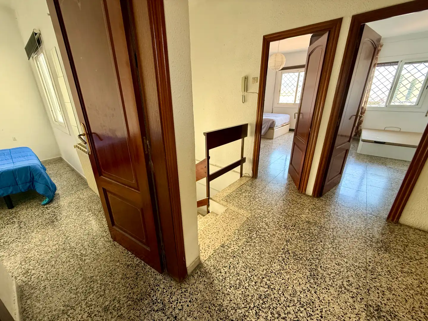 Dachboden zum Verkauf in Barcelona mit Heizung, Terrasse und Balkon