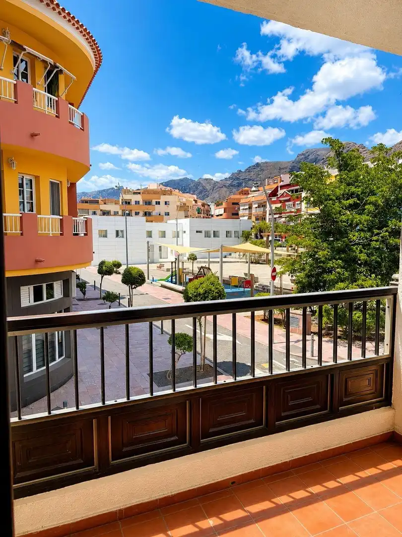 Vista exterior de Apartamento en venta en Santiago del Teide con Amueblado y Balcón