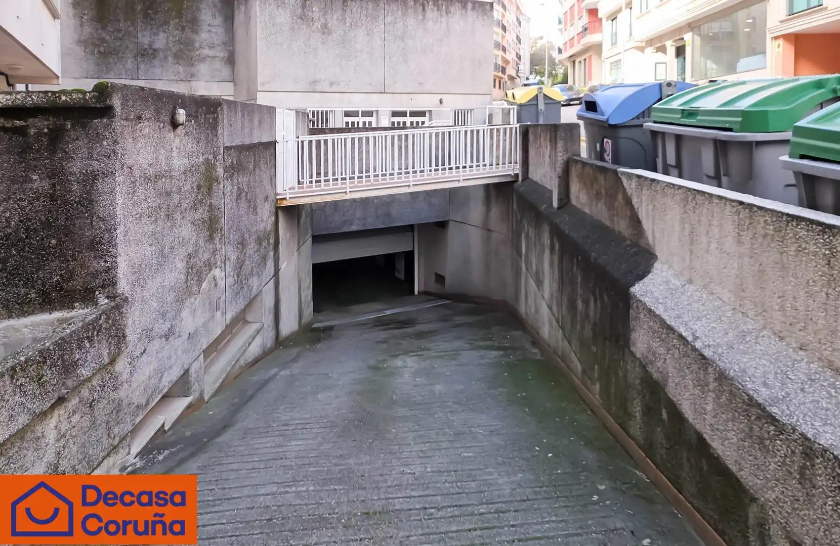Parking de Piso en venta en Sanxenxo con Calefacción, Terraza y Trastero