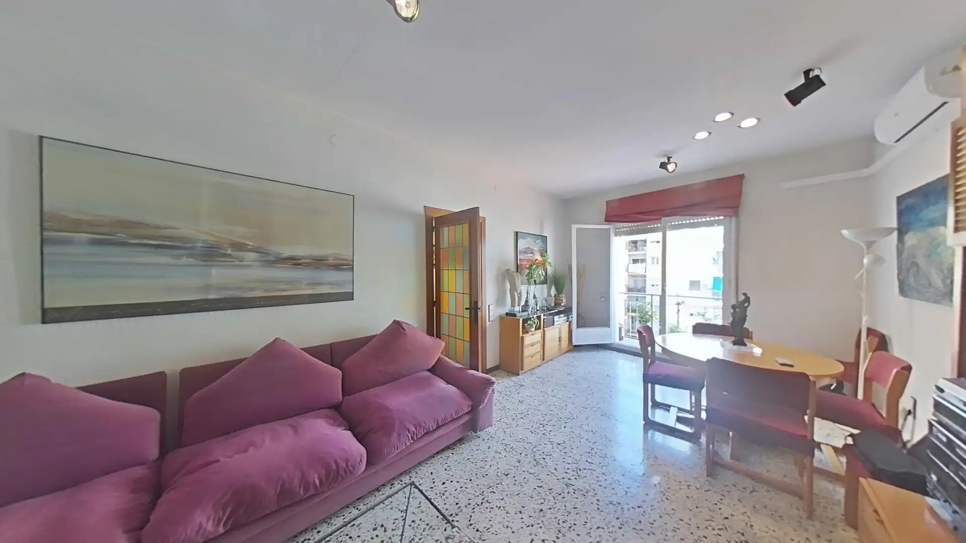 Piso con terraza en venta en Sant Andreu, imagen 2