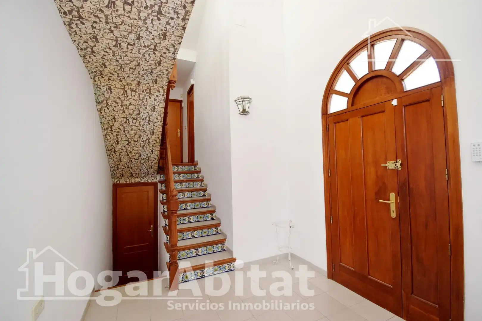 Haus oder Chalet zum Verkauf in Almazora / Almassora mit Privatgarten, Terrasse und Abstellraum