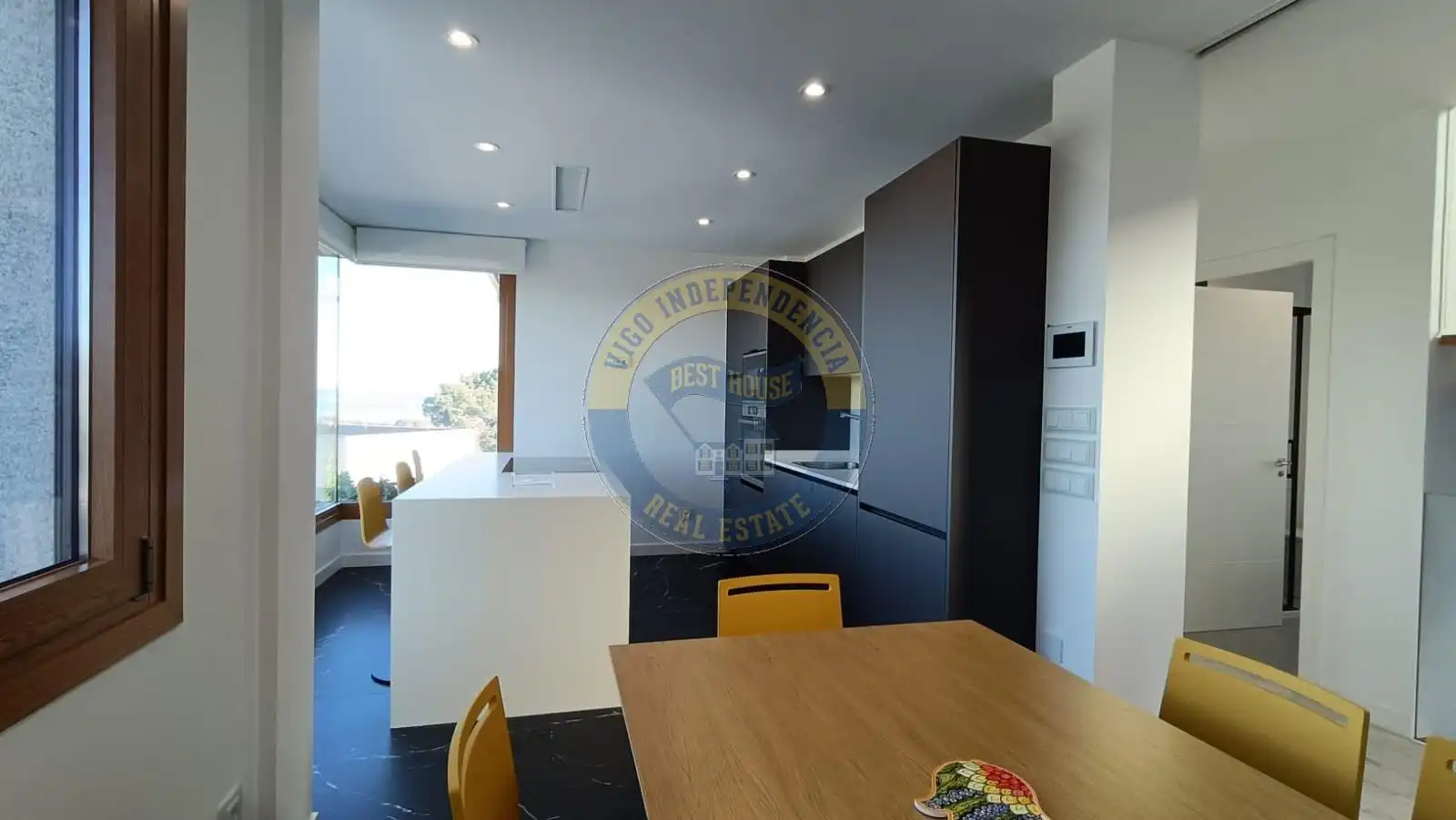 Cocina de Casa o chalet en venta en Vigo  con Jardín privado, Terraza y Trastero