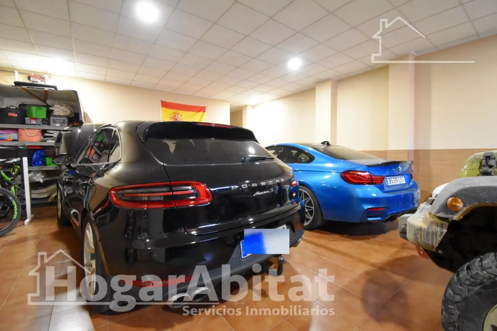 Parking of Houses for sale in Almoines  with Air Conditioner, Heating and Terrace