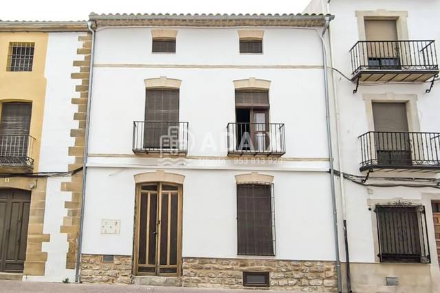 Casa-chalet en Venta en Calle San Jose, -1 en Sabiote