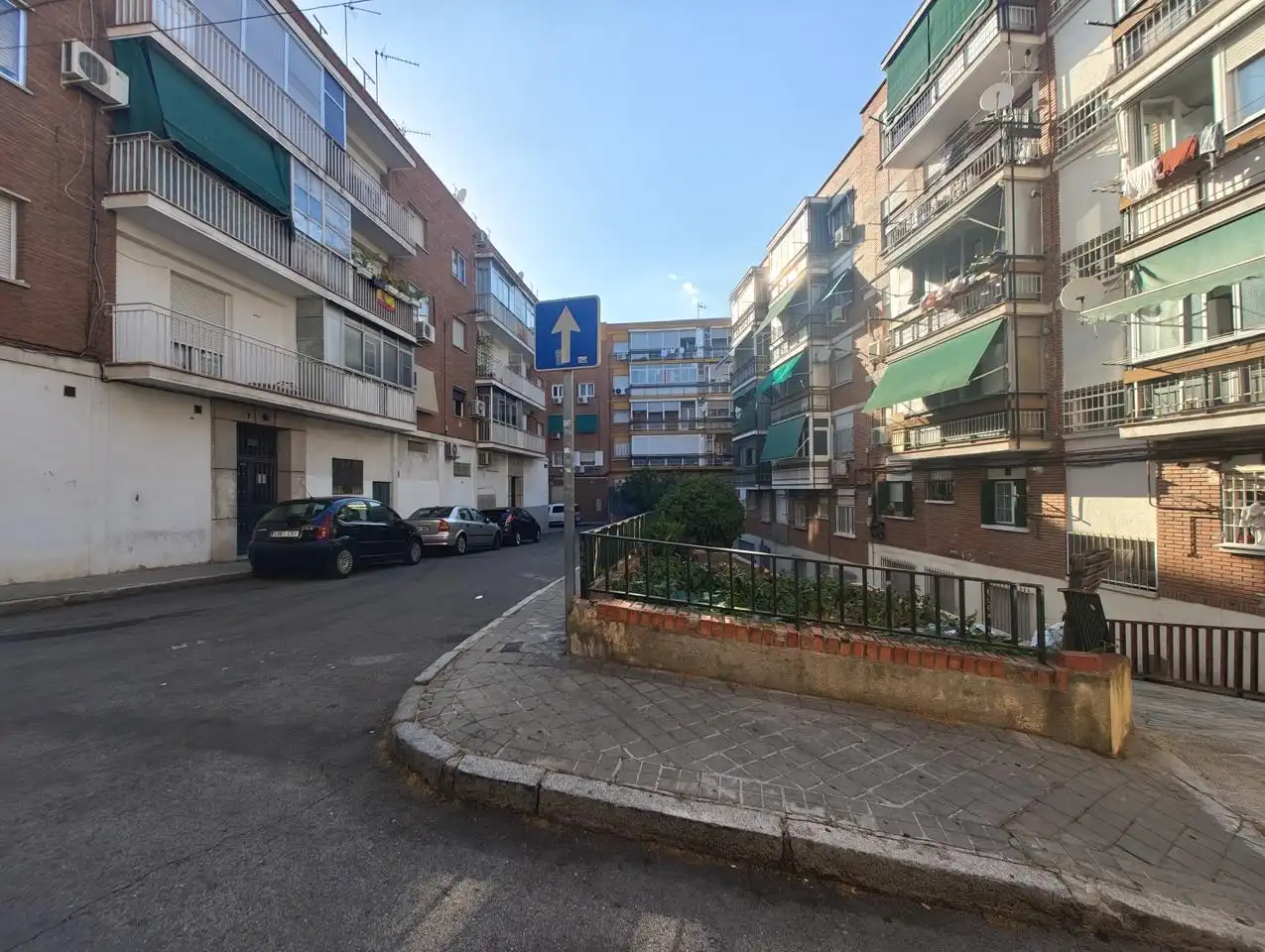 Vista exterior de Planta baja en venta en Madrid