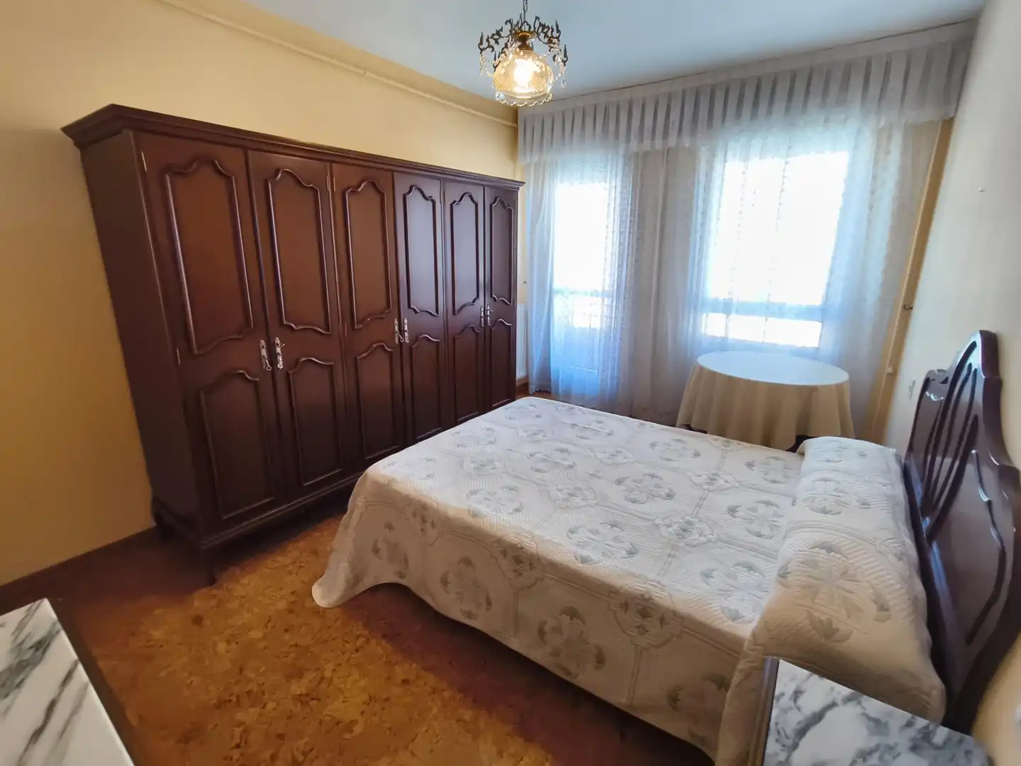 Habitación de Piso de alquiler en Ponferrada con Calefacción, Trastero y Amueblado