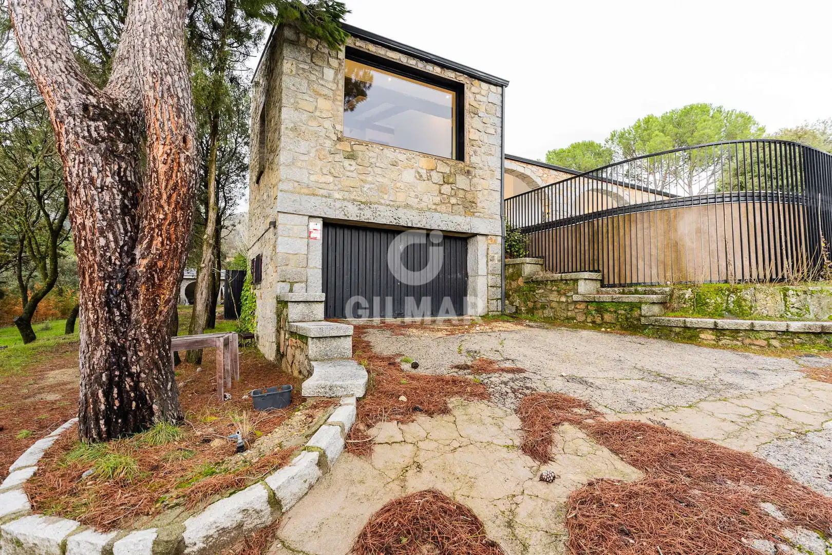 Vista exterior de Casa o xalet en venda en Collado Villalba amb Calefacció i Jardí privat