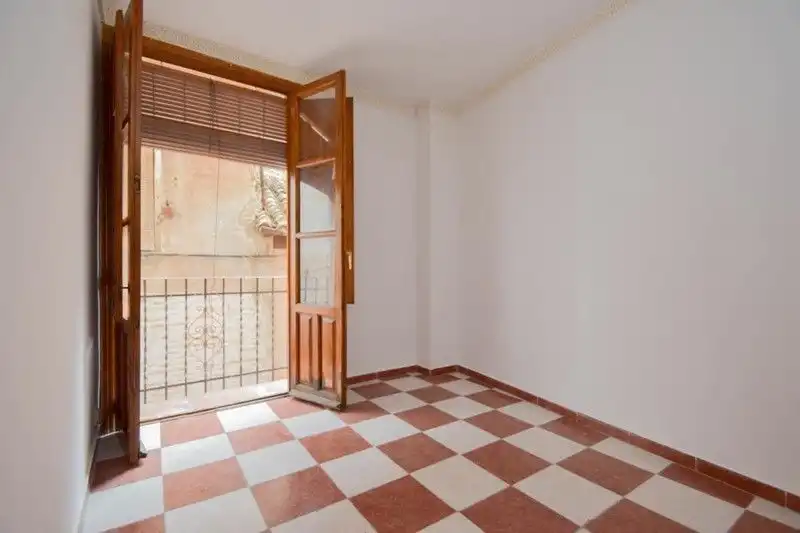 Habitación de Piso en venta en Granada con Terraza