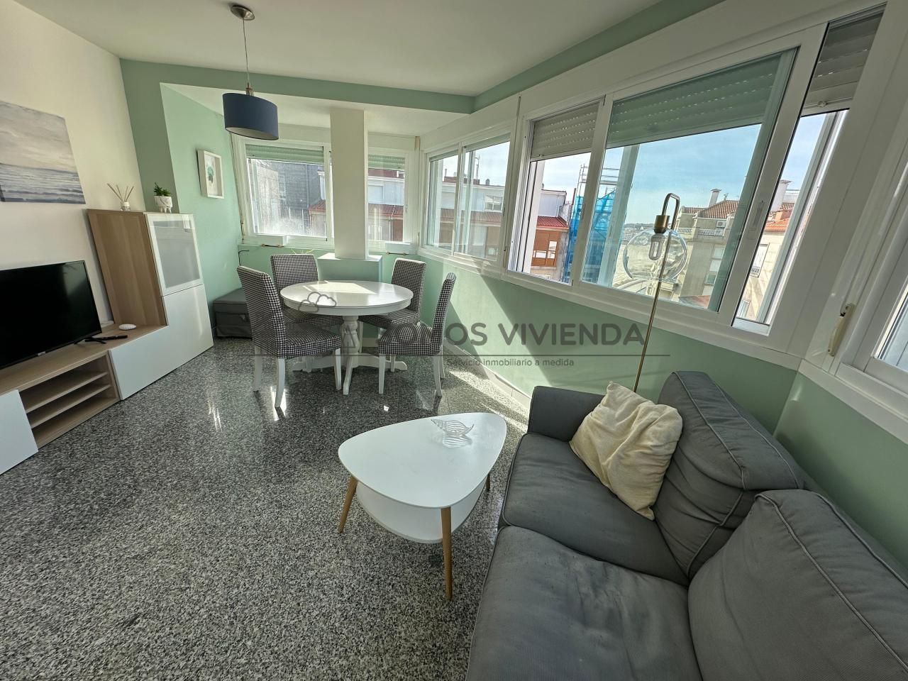 Sala d'estar de Pis de lloguer en Sanxenxo amb Calefacció i Moblat