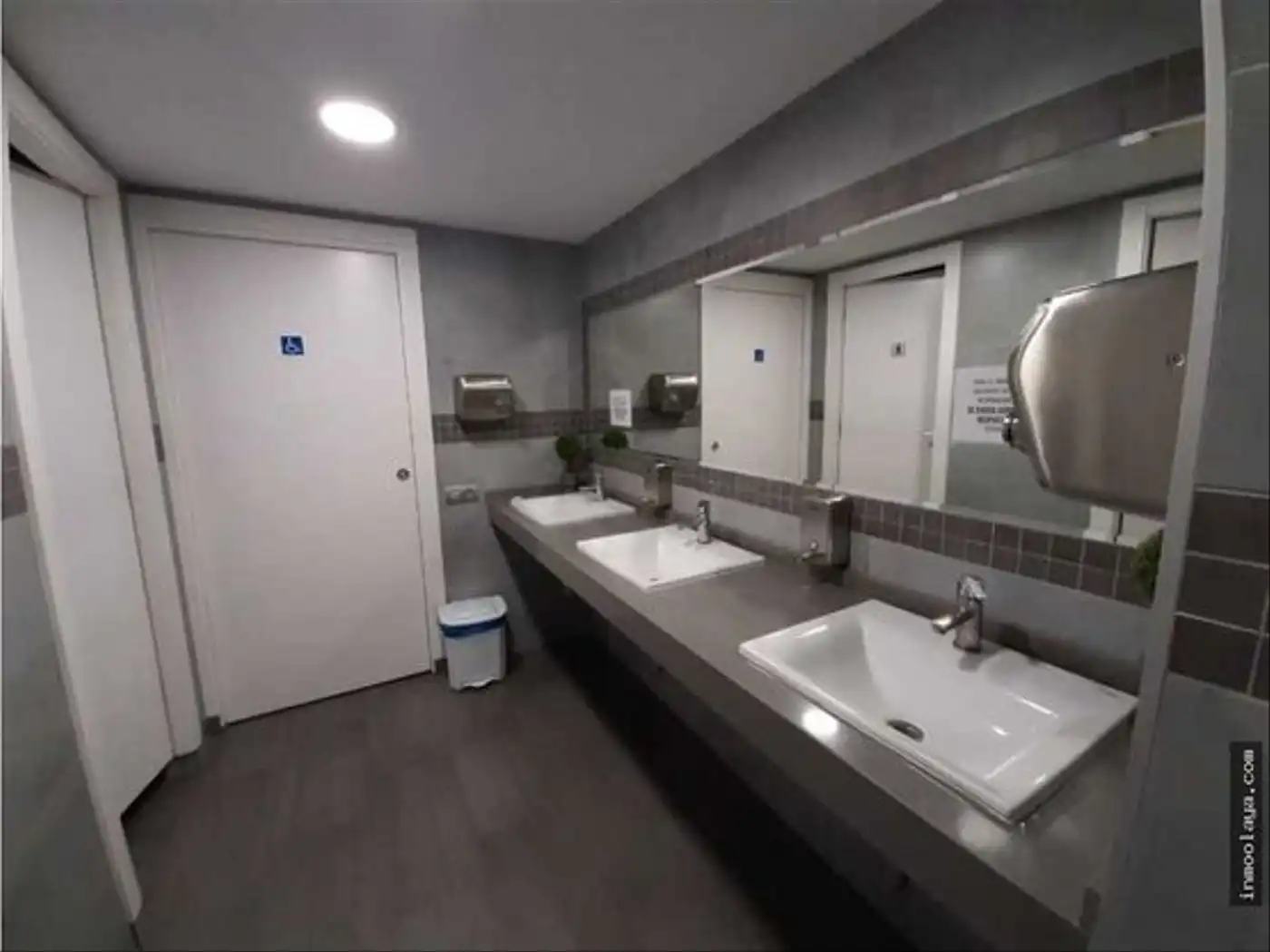 Business premises for transfer in Sants - Montjuïc, imagen 39