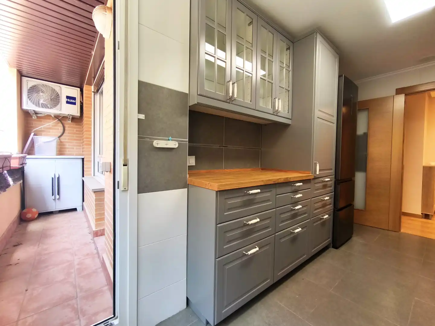 Kitchen of Flat for sale in Entrena  with Air Conditioner, Heating and Parquet flooring