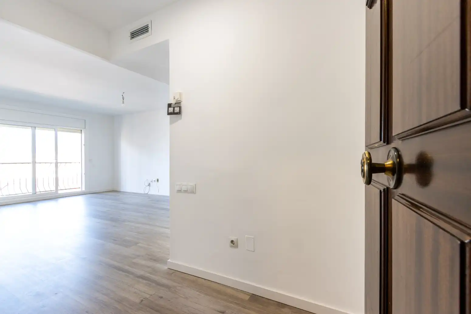Wohnung zum Verkauf in Terrassa mit Heizung, Parkett und Balkon
