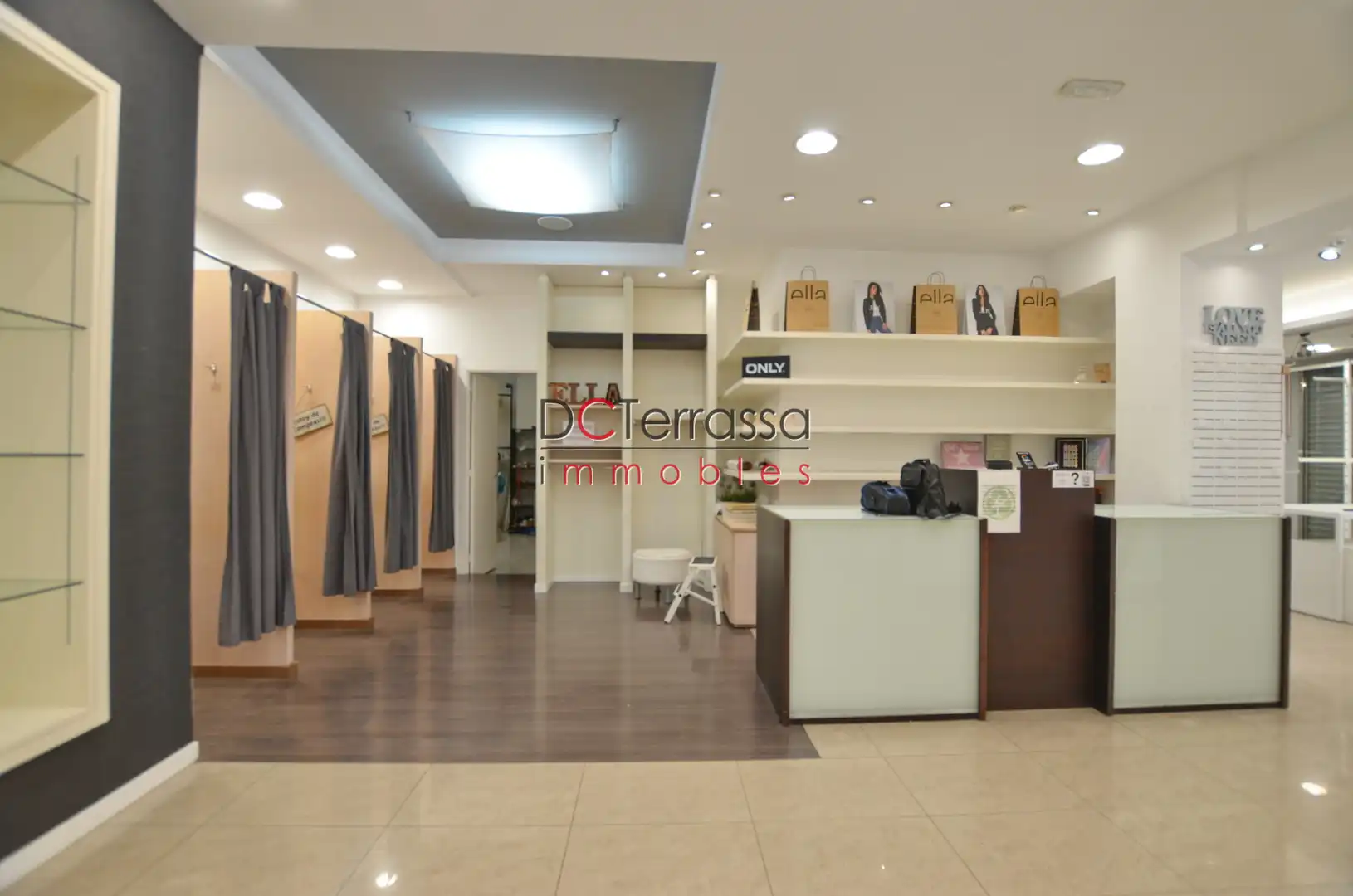 Local en venta en Terrassa con Aire acondicionado, Calefacción y Amueblado