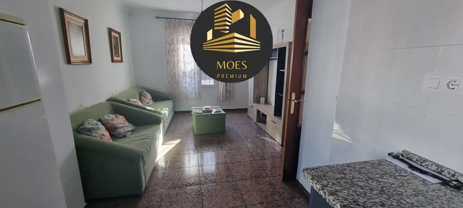 Casa con terraza en venta en Castillo de Locubín