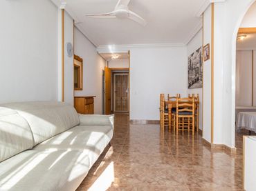 Apartament amb ascensor en venda a Calle MORIONES