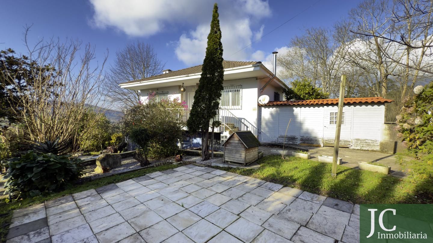 Jardí de Casa o xalet en venda en Solórzano amb Calefacció i Terrassa