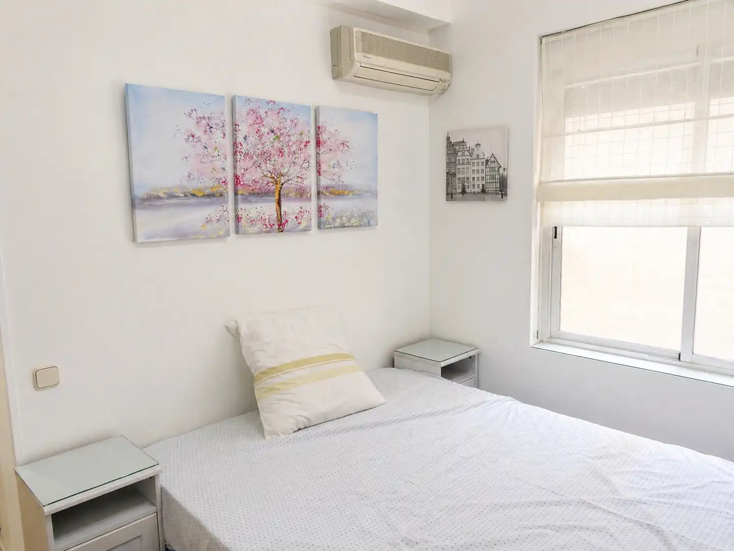 Habitación de Piso de alquiler en Madrid con Aire acondicionado, Calefacción y Amueblado