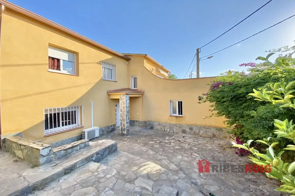 Houses for sale in Mas d'En Serra - Els Cards