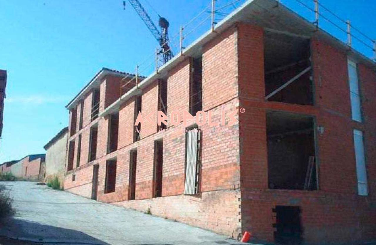 Vista exterior de Local en venda en Peleas de Abajo