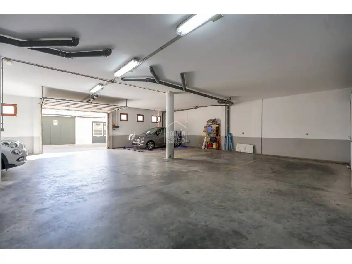 Parking de Apartamento en venta en Es Castell con Terraza