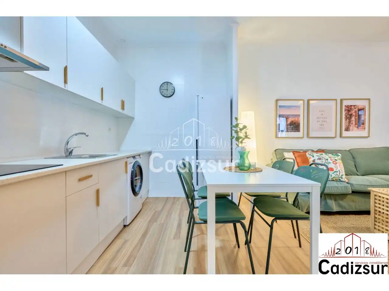 Cocina de Piso en venta en Cádiz con Trastero y Amueblado