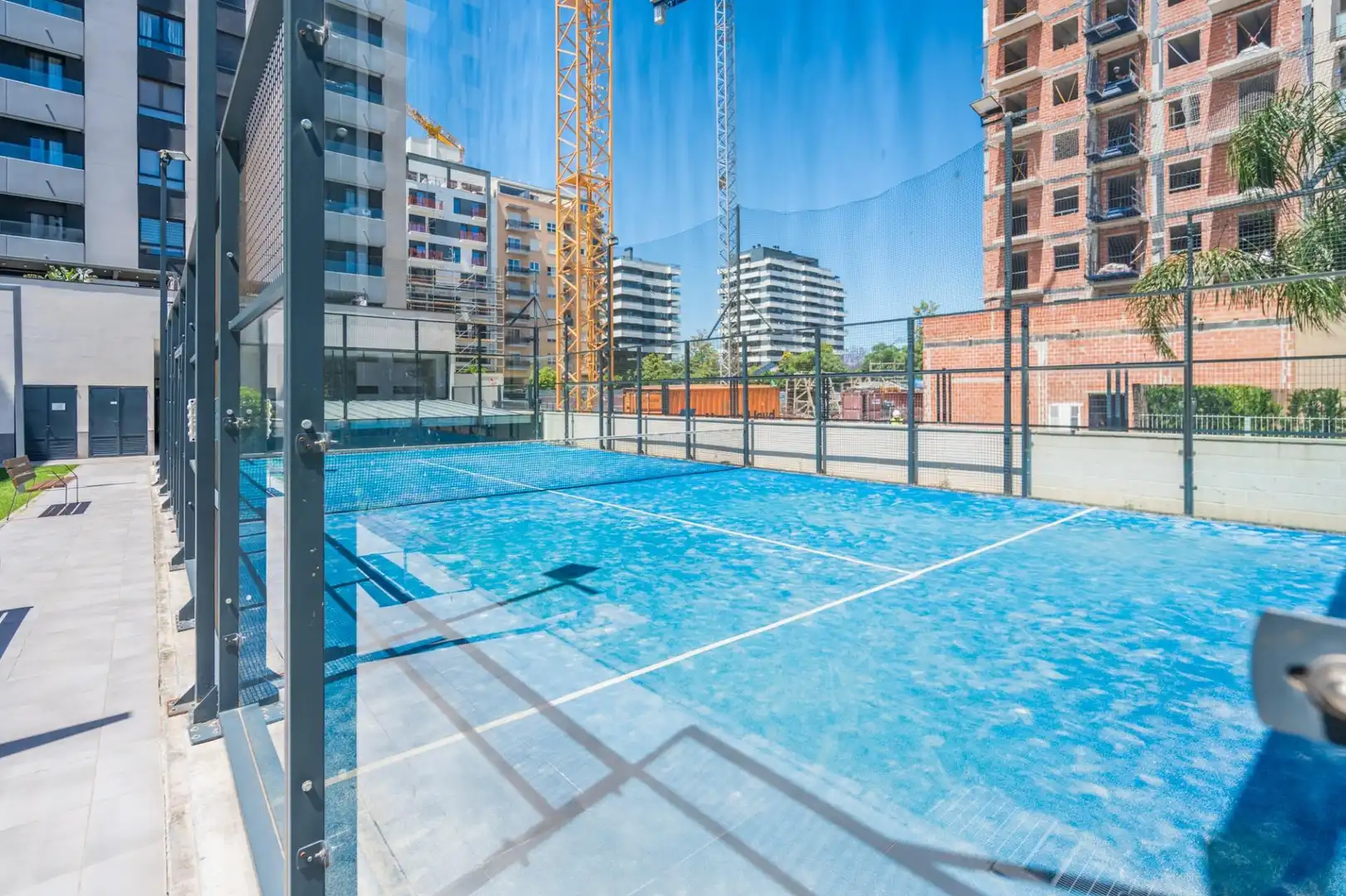 Piscina de Piso en venta en Valencia con Aire acondicionado, Calefacción y Jardín privado